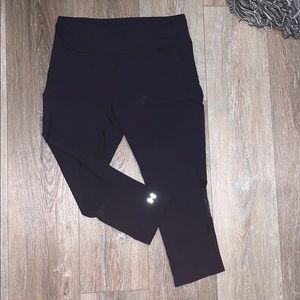 Under Armour leggings. Black mid calf.